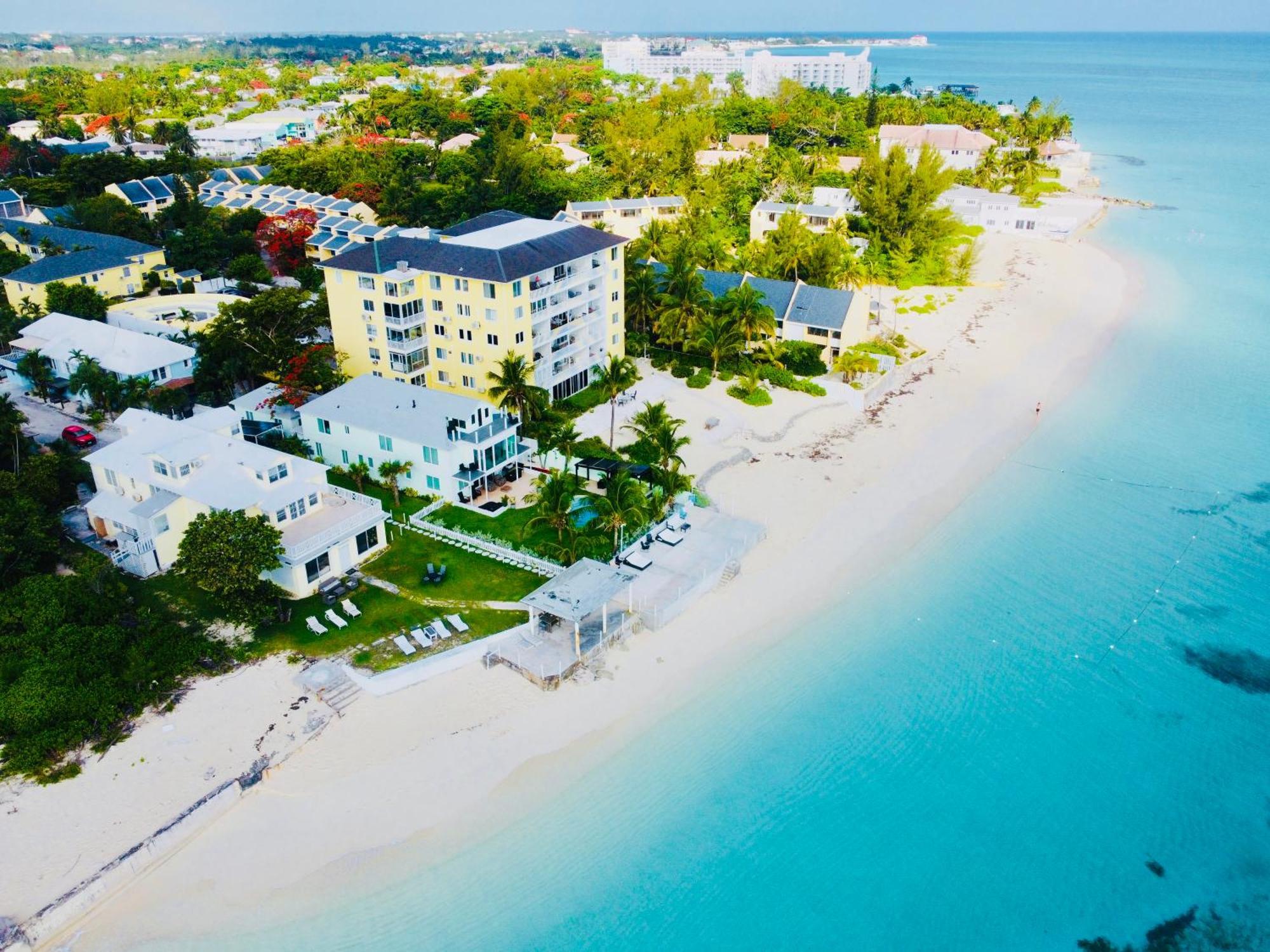 Studio, 100 Feet From The Beach Нассау Экстерьер фото